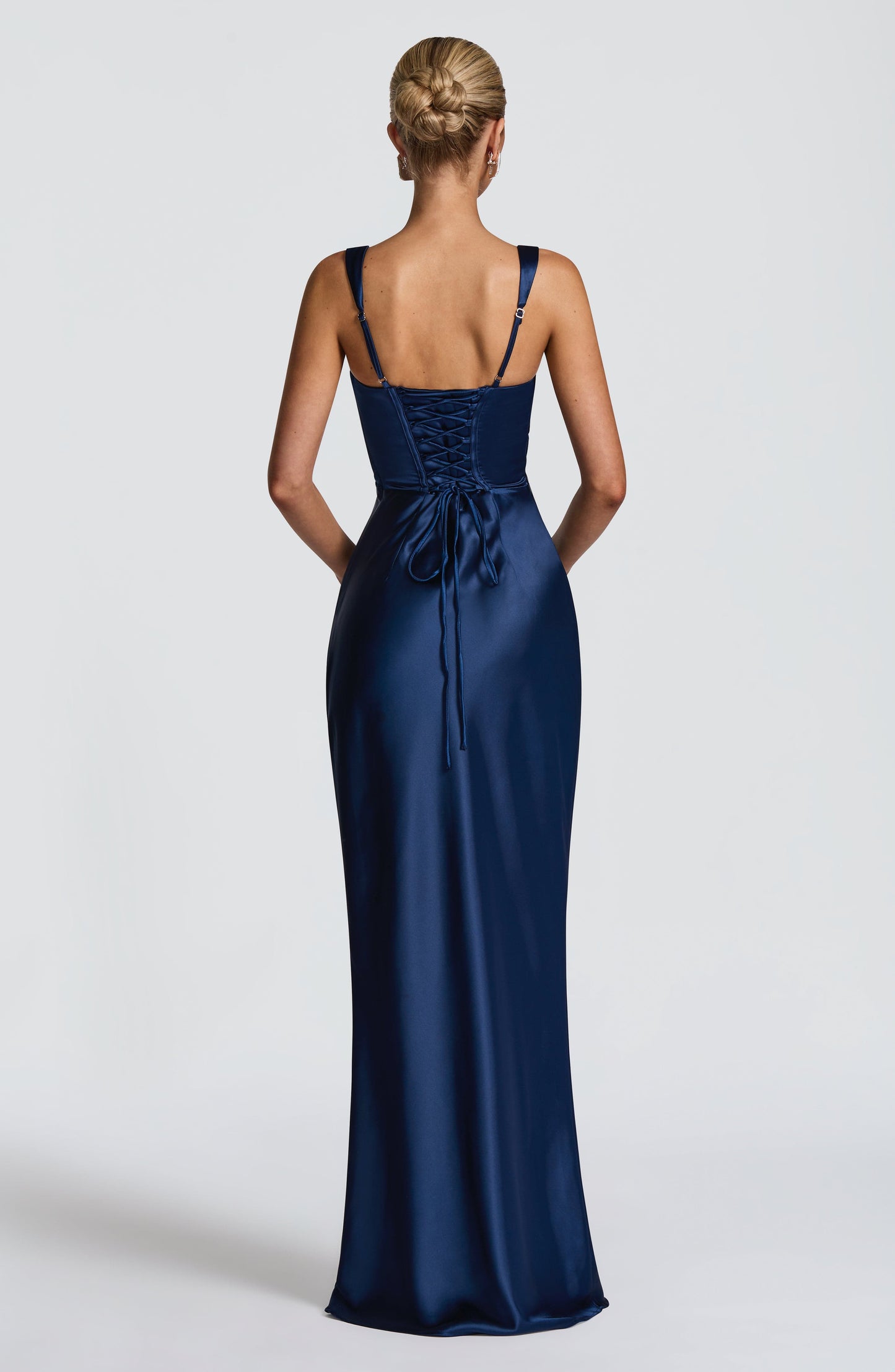 Robe Victoria
