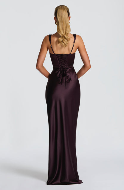 Robe Victoria