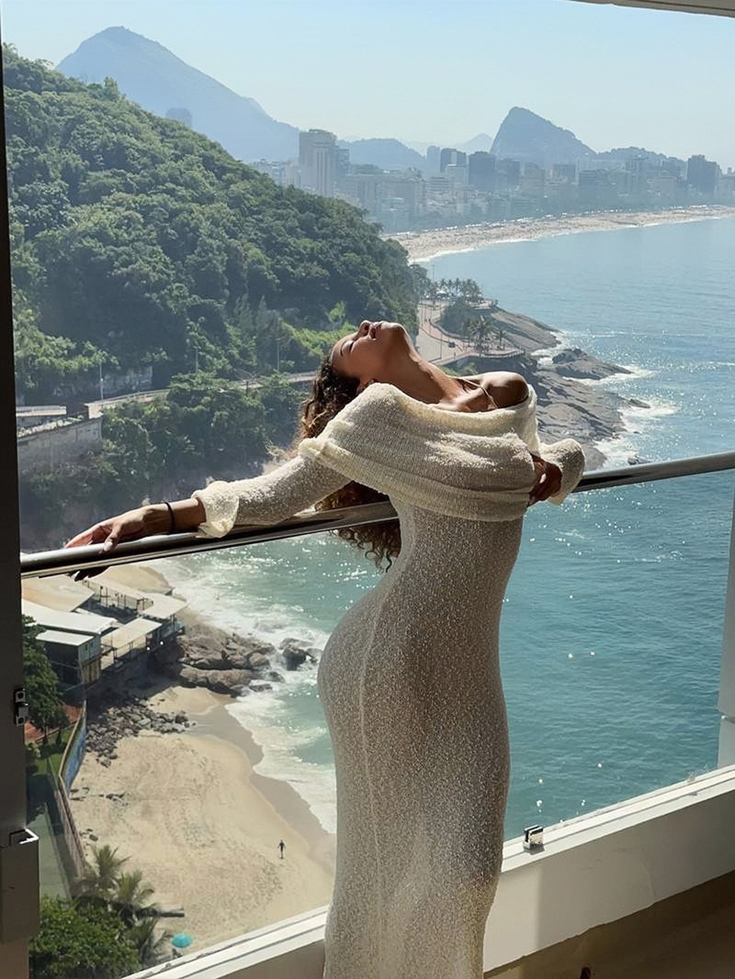 Robe Marissa